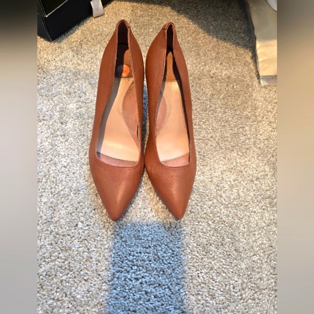 ALLY Elegant Brown Heel